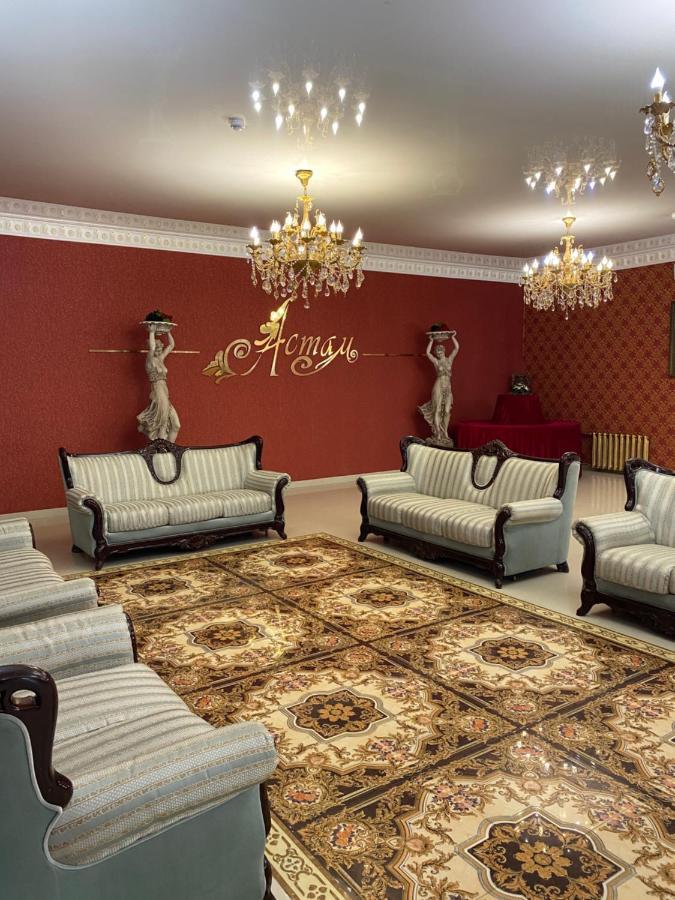 Hotel Astam Kosztanaj Kültér fotó