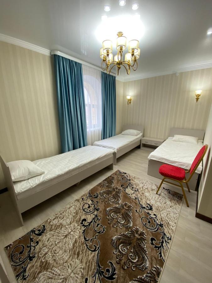 Hotel Astam Kosztanaj Kültér fotó