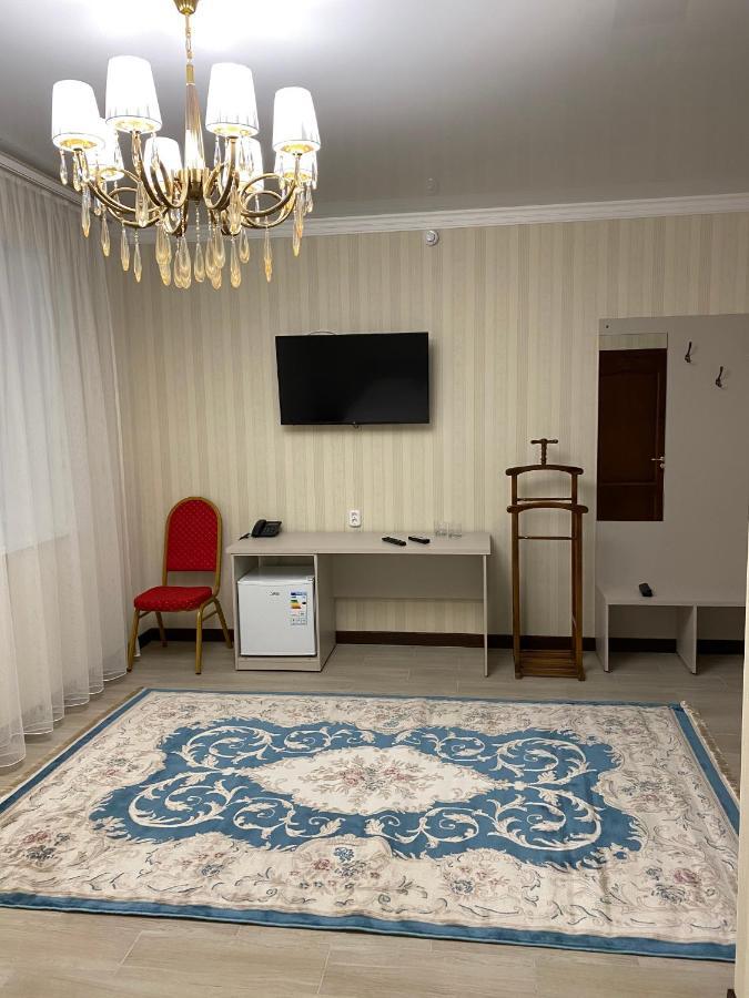 Hotel Astam Kosztanaj Kültér fotó