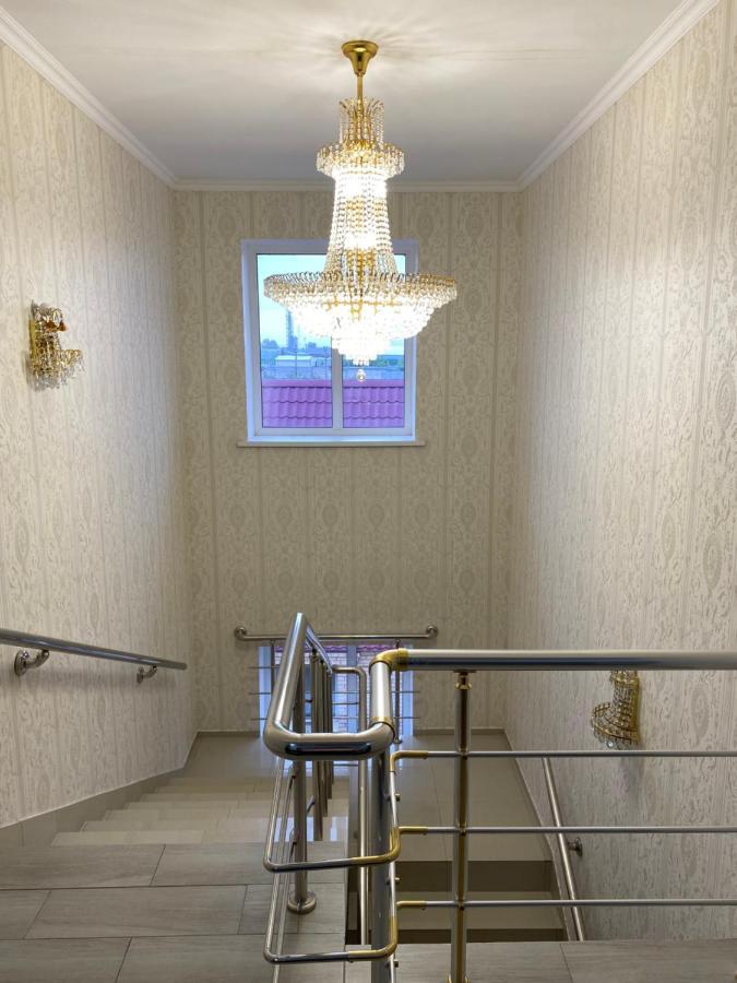 Hotel Astam Kosztanaj Kültér fotó