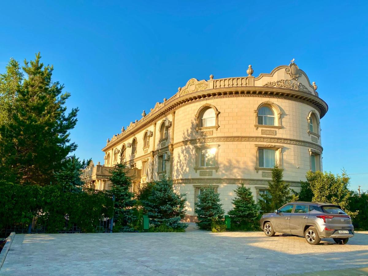 Hotel Astam Kosztanaj Kültér fotó