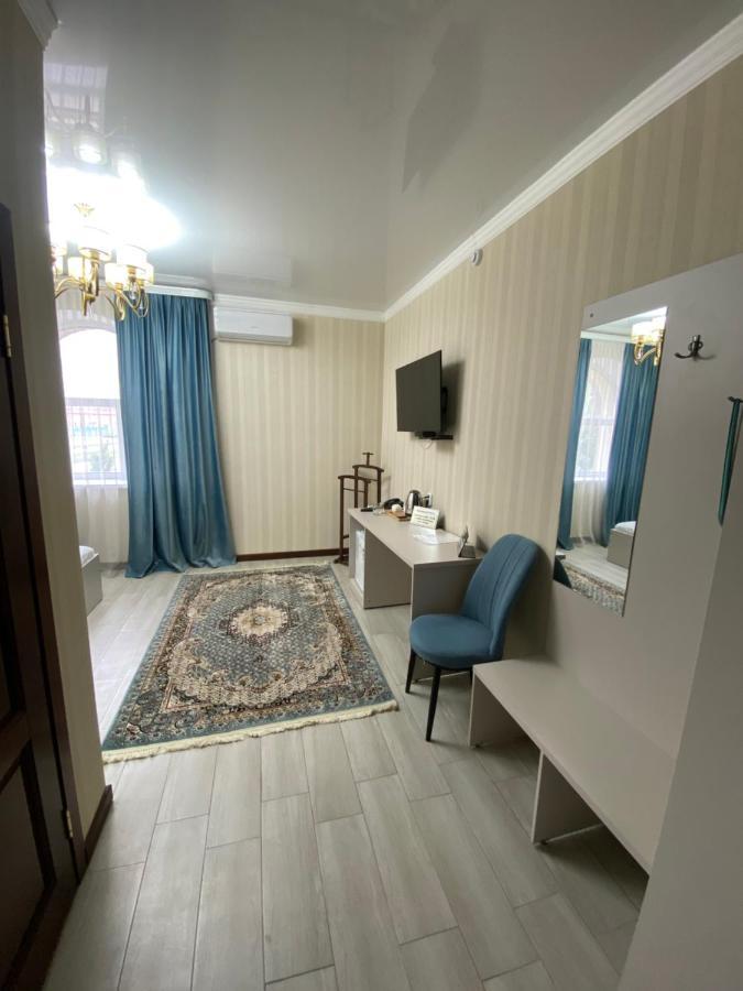 Hotel Astam Kosztanaj Kültér fotó