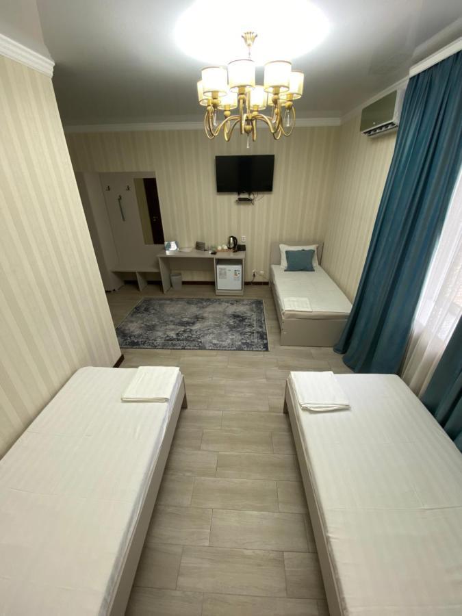 Hotel Astam Kosztanaj Kültér fotó